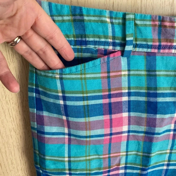 Talbots Plaid Perfect Short Sz 12 P 9” inseam - Picture 2 of 8